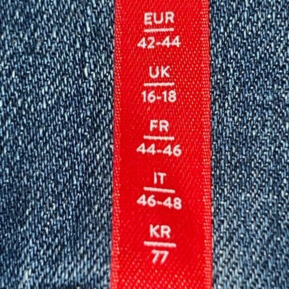 SPANX EVERY WEAR Pull On Straight Leg 5 Pocket Blue Denim Jeans - EUC - Size L - Picture 10 of 10